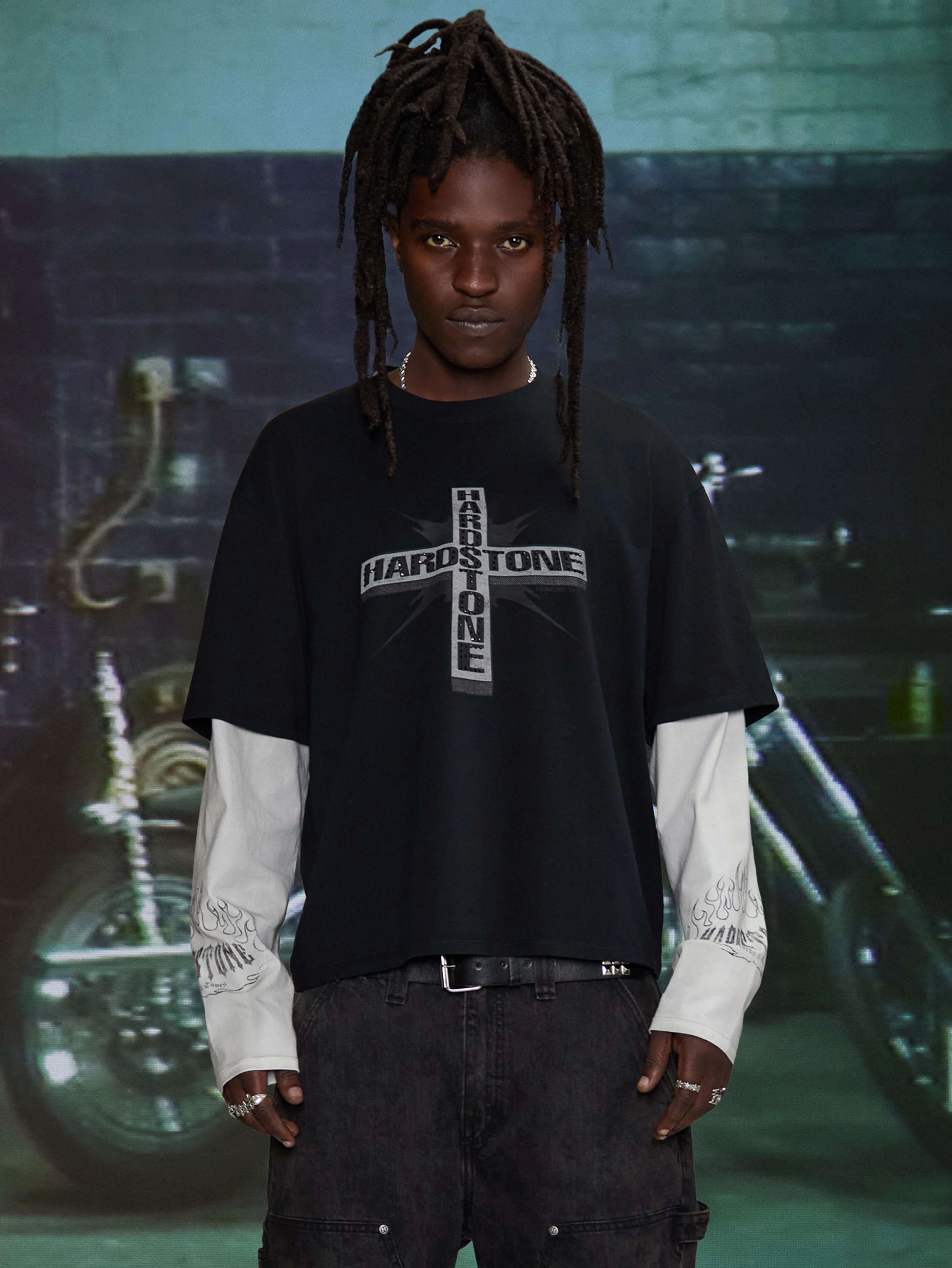 HARDSTONE LAYERED LS TEE (BLACK) - Image 2